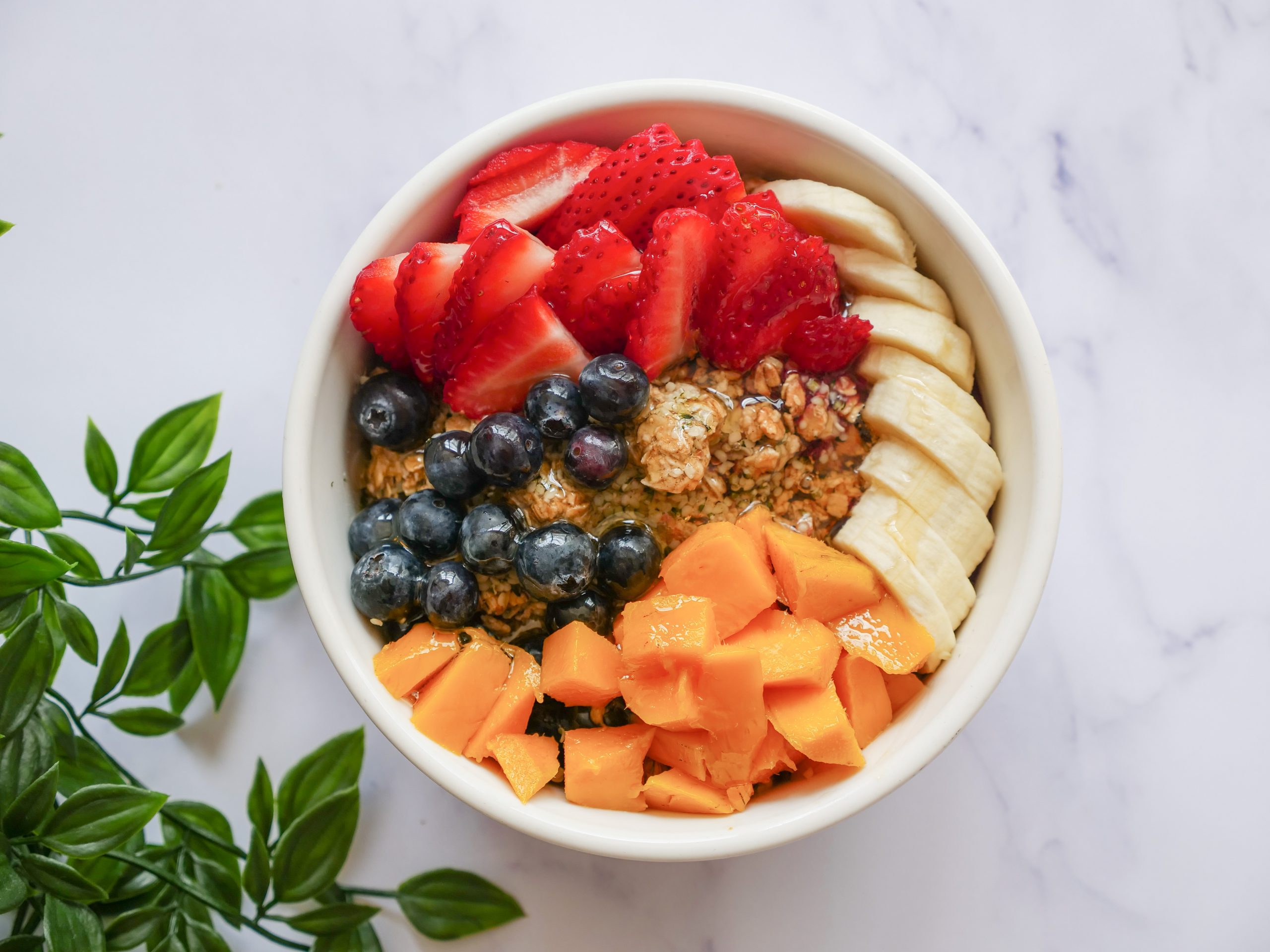 acai bowl with fruit toppings